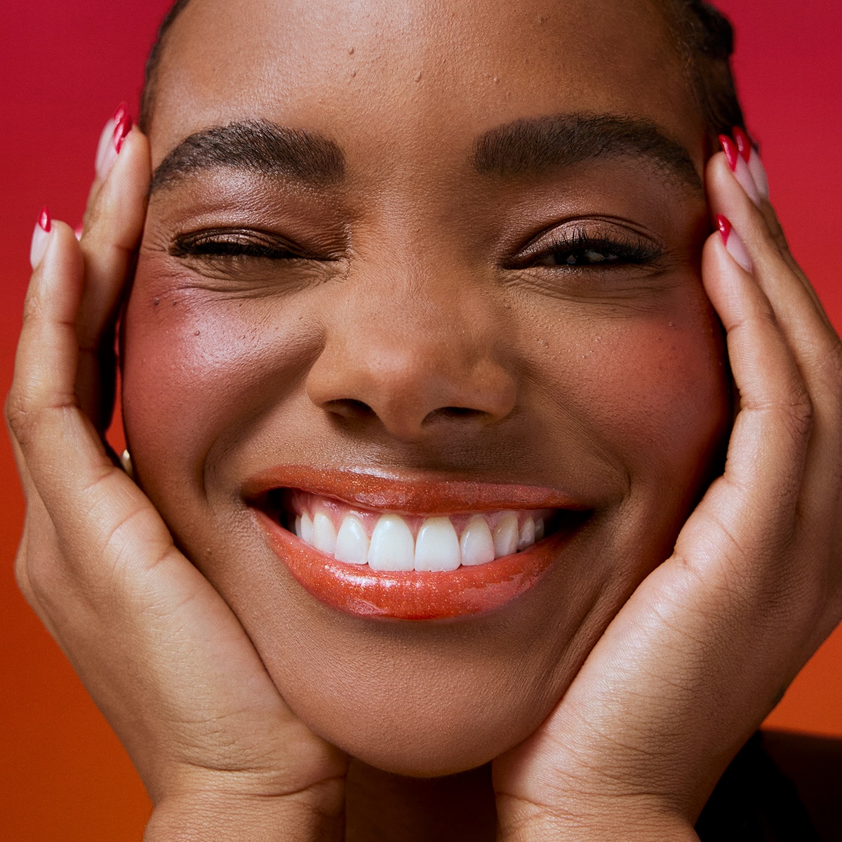 RARE BEAUTY X TAJÍN® CHEEK & LIP SET (SET DE MAQUILLAJE)